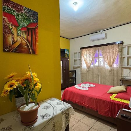 Casa Maya Itza ฟลอเรส ภายนอก รูปภาพ