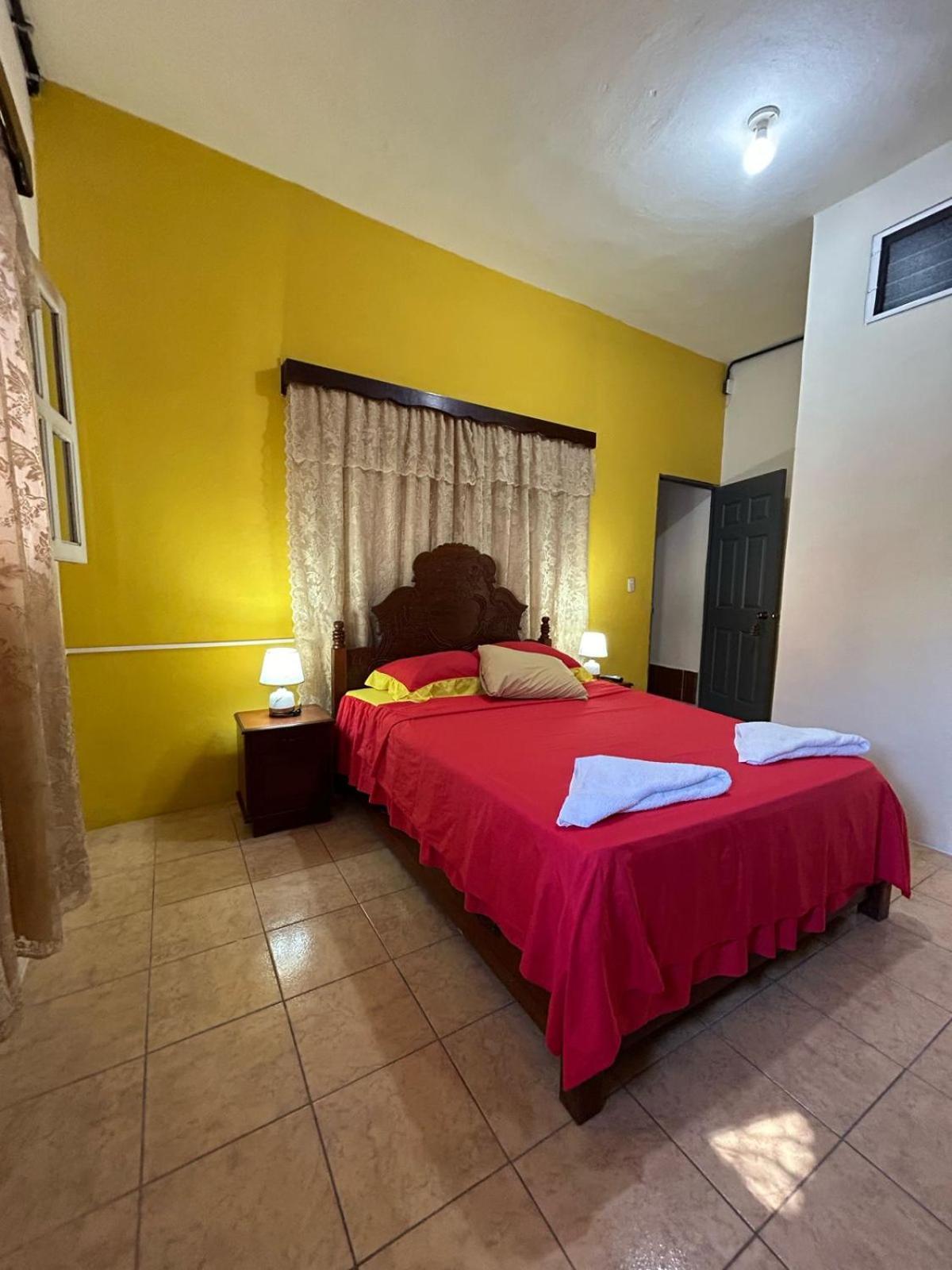 Casa Maya Itza ฟลอเรส ภายนอก รูปภาพ