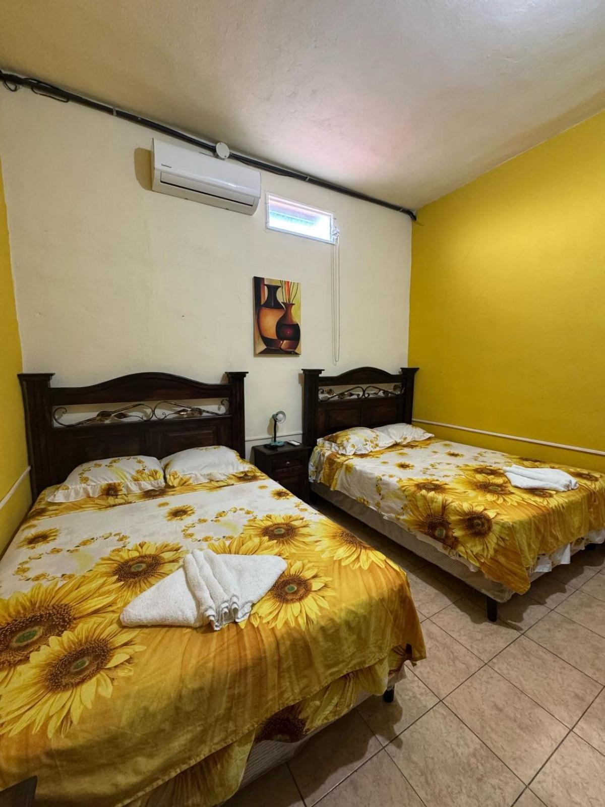 Casa Maya Itza ฟลอเรส ภายนอก รูปภาพ